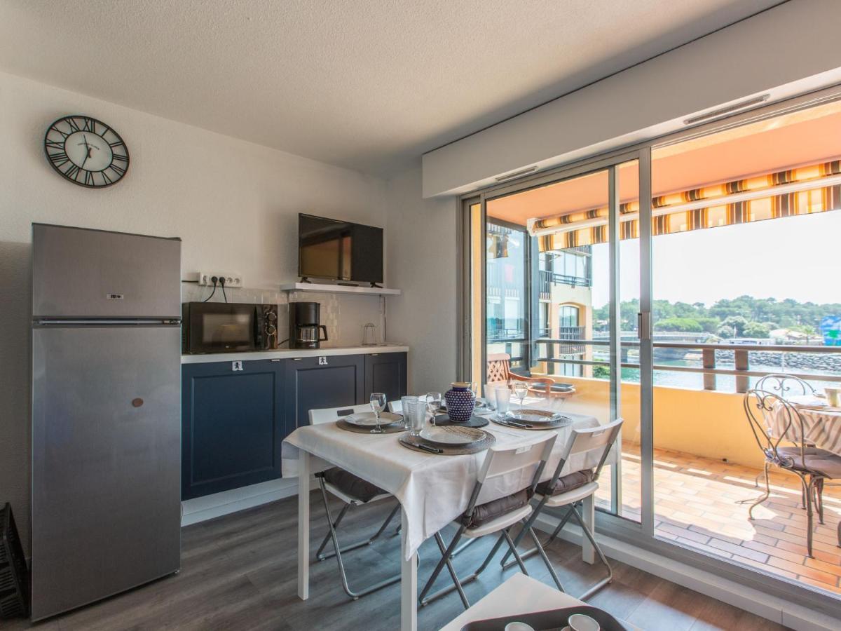 Apartment Les Terrasses Notre Dame Du Port-8 By Interhome 카브레톤 외부 사진